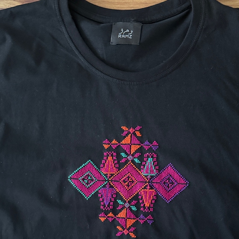 tatreez T-shirt with traditional Geometric Jaffa Palestinian embroidered shirt - Picture 7 of 8